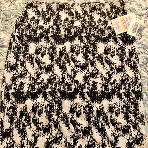 LulaRoe Cassie pencil skirt